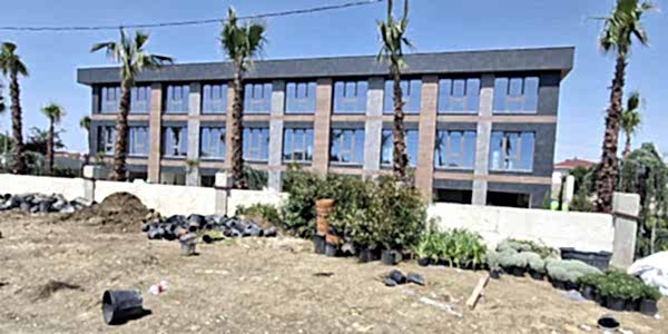Bina Cam Temizliği | Vinçli ve Dağcı Sistemleriyle Profesyonel Hizmet